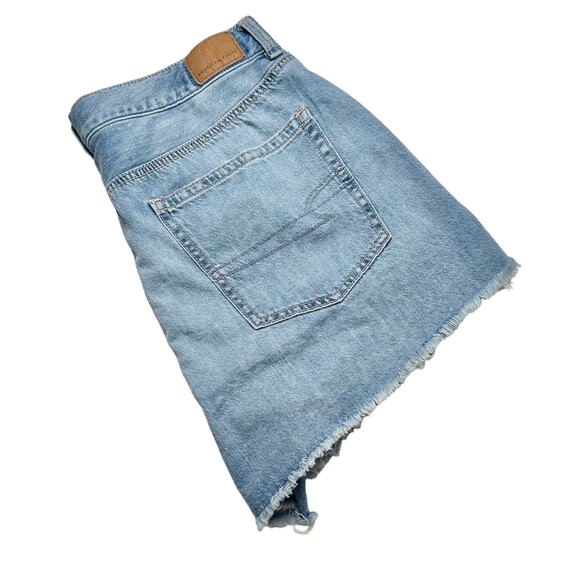 American Eagle | Rainbow Stitch Festival Distressed High Rise Denim Jeans | 12 - Picture 11 of 11